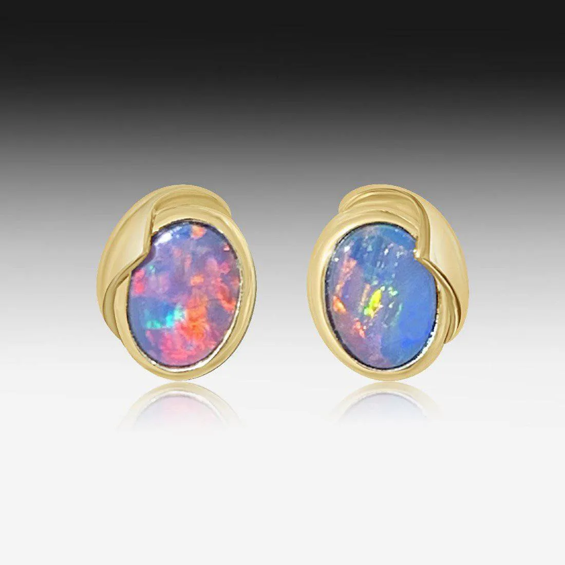 14kt Yellow Gold Opal studs