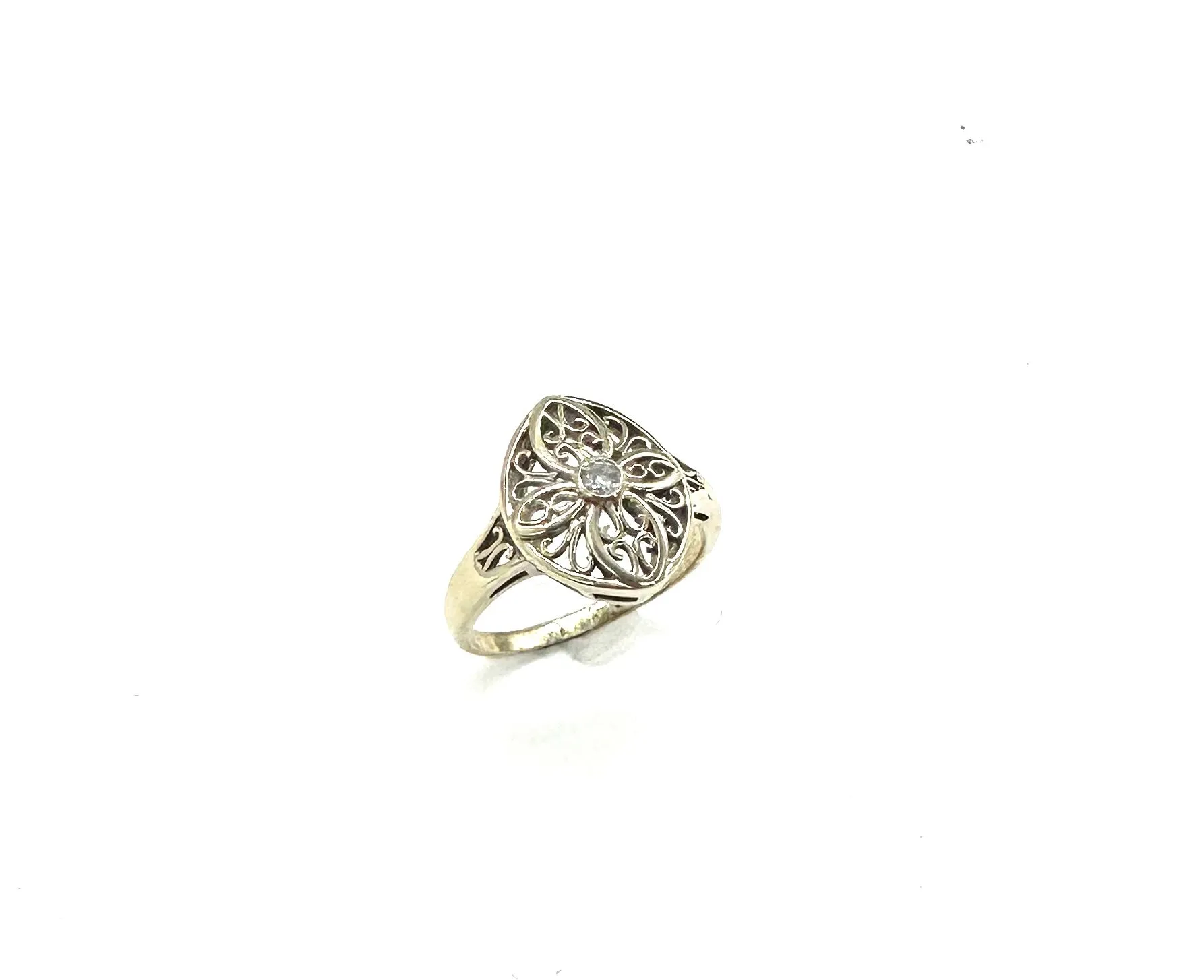 6 PTW Diamond Filagree RIng