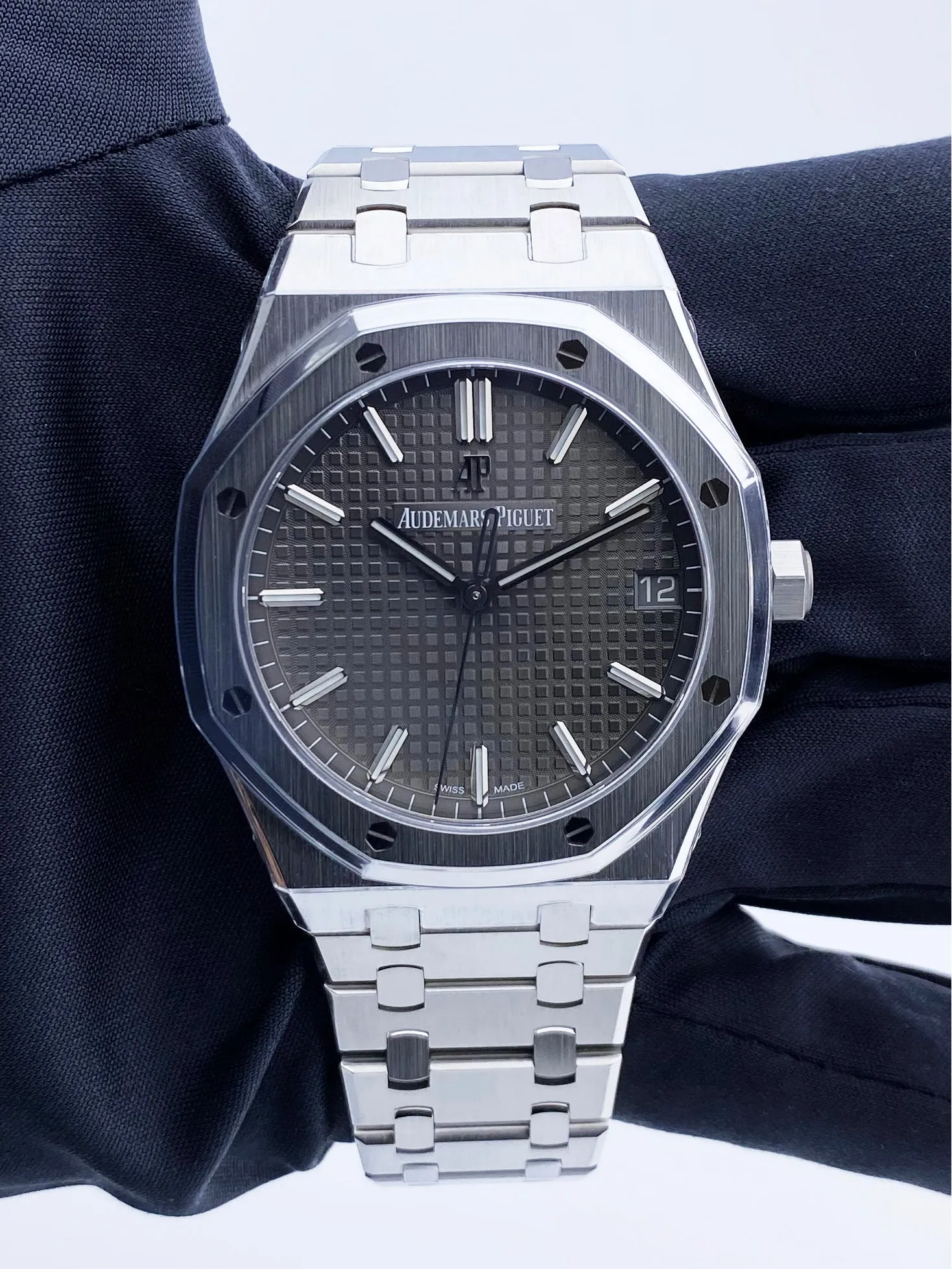 Audemars Piguet Royal Oak 15500ST.OO.1220ST.02 Grey Dial