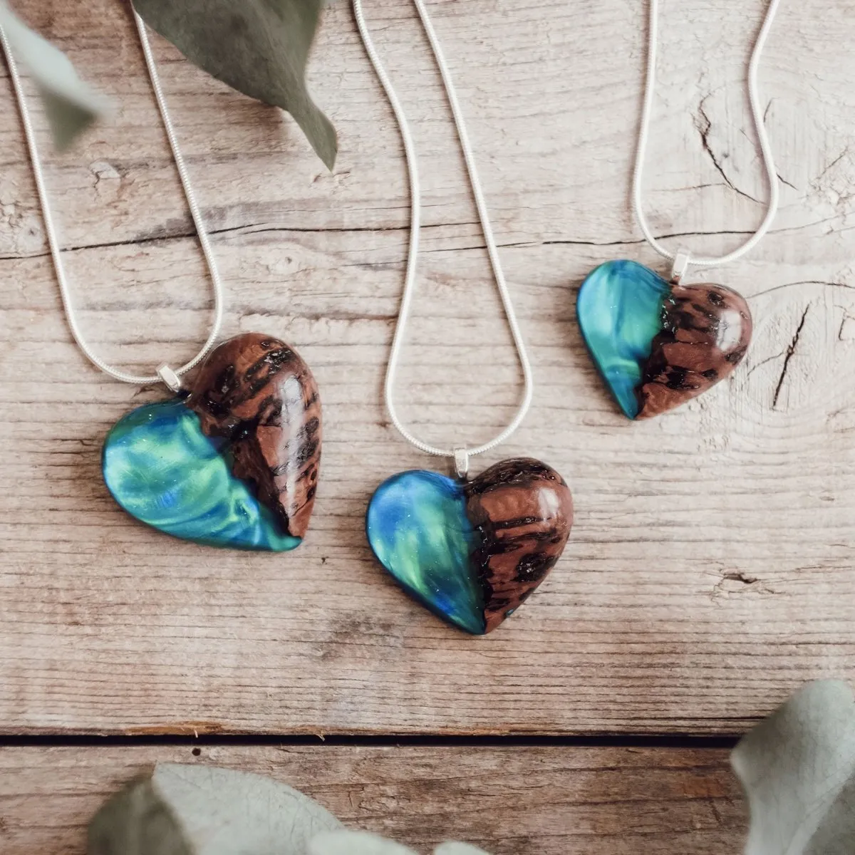 Aurora Borealis | opal pendant [heart]