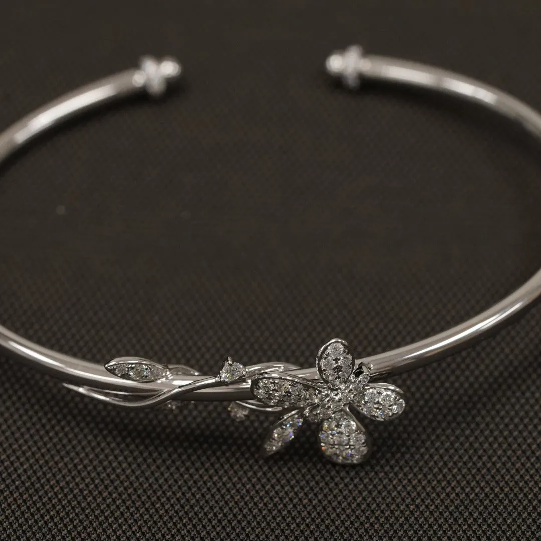 FINITE - 18K White Gold Diamond Bangle