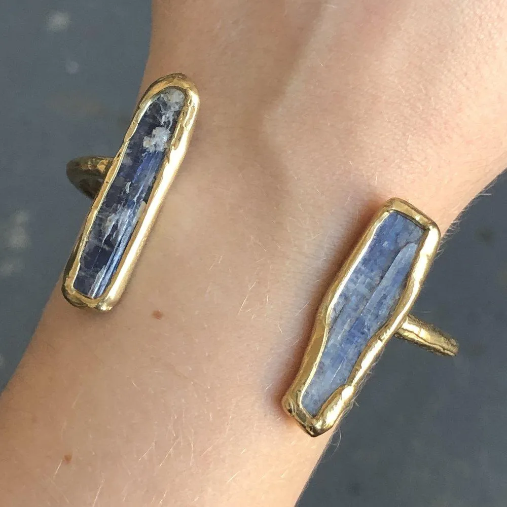 Guardian Cuff (Kyanite)