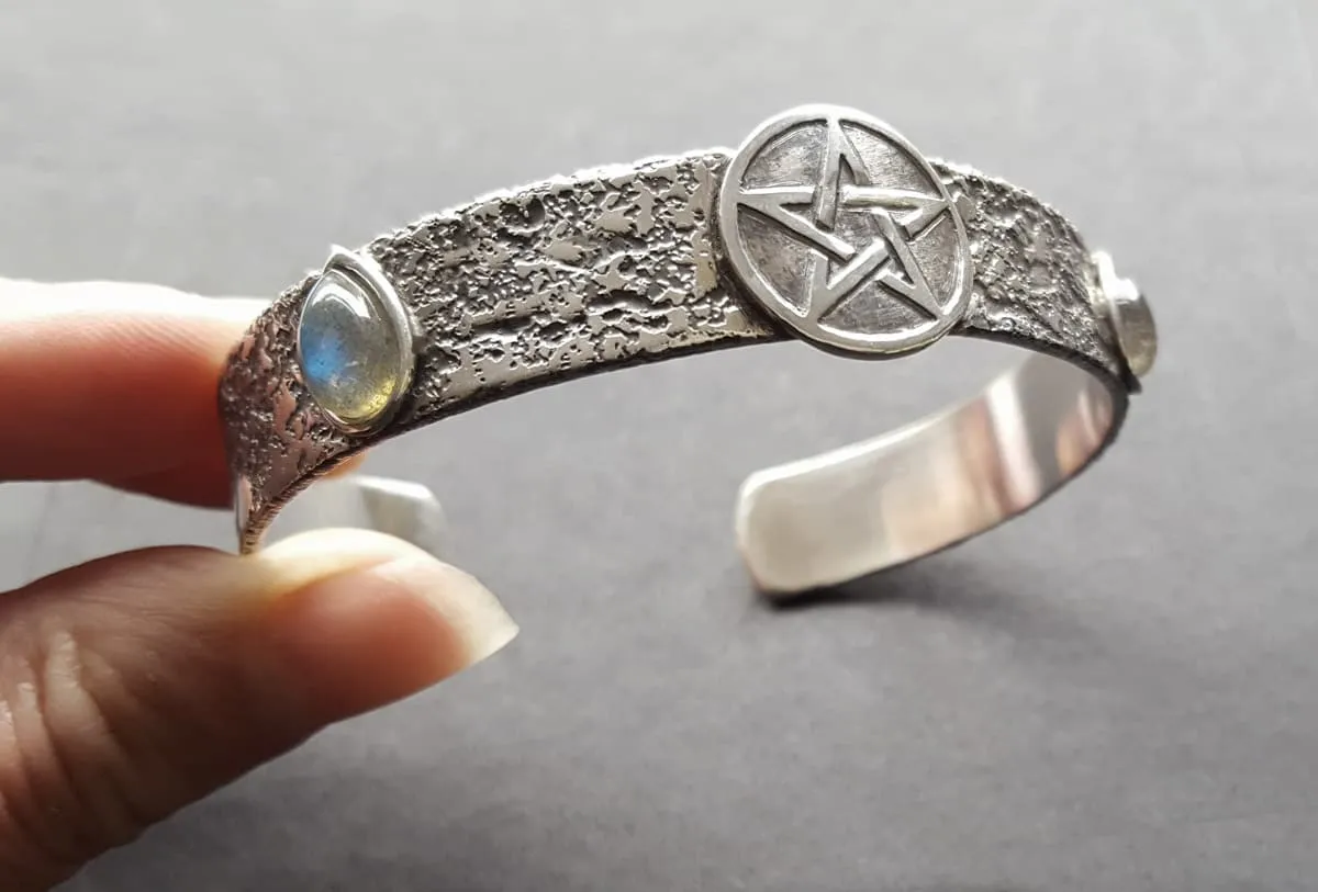 Labradorite Teardrop Pentacle Bangle, Solid Silver Pentagram Bracelet, Handmade