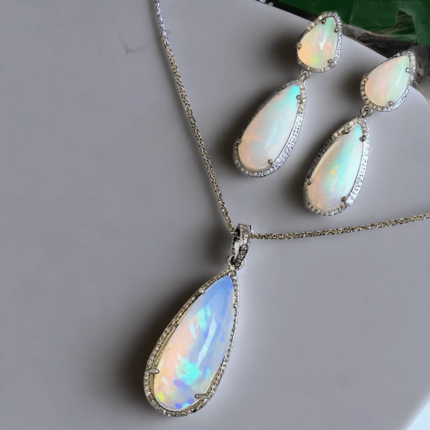 Opulent Ethiopian Opals & Diamonds Jewelry