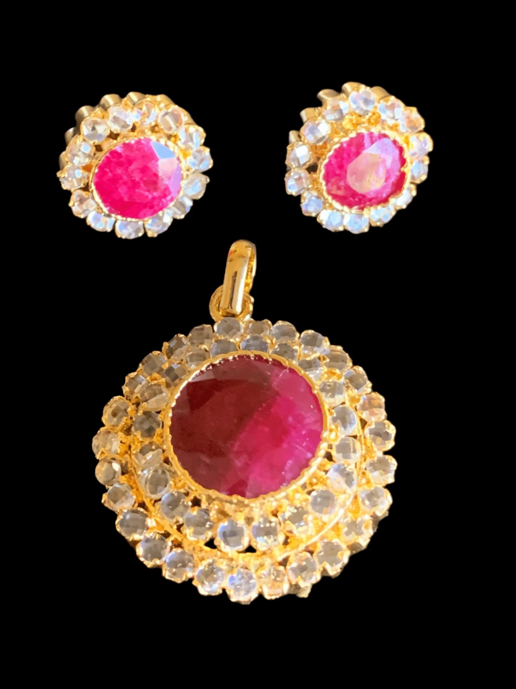 PS453  Pendant set with  ruby      ( READY TO SHIP )