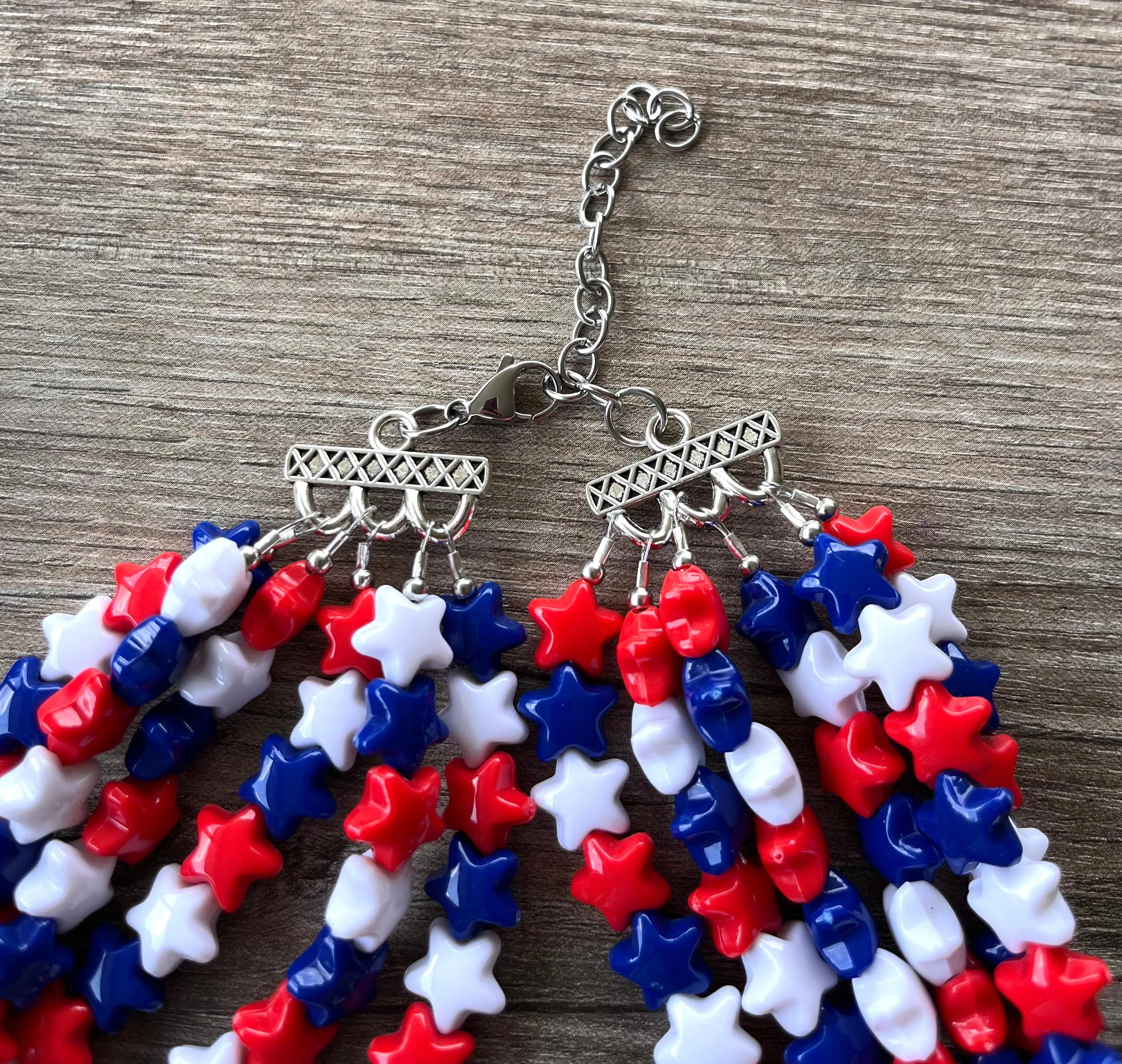 Red White Blue Star Patriotic Lucite Acrylic Beaded Chunky Multi Strand Statement Necklace