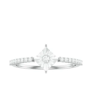 Round Cut Diamond Promise Ring in Illusion Setting