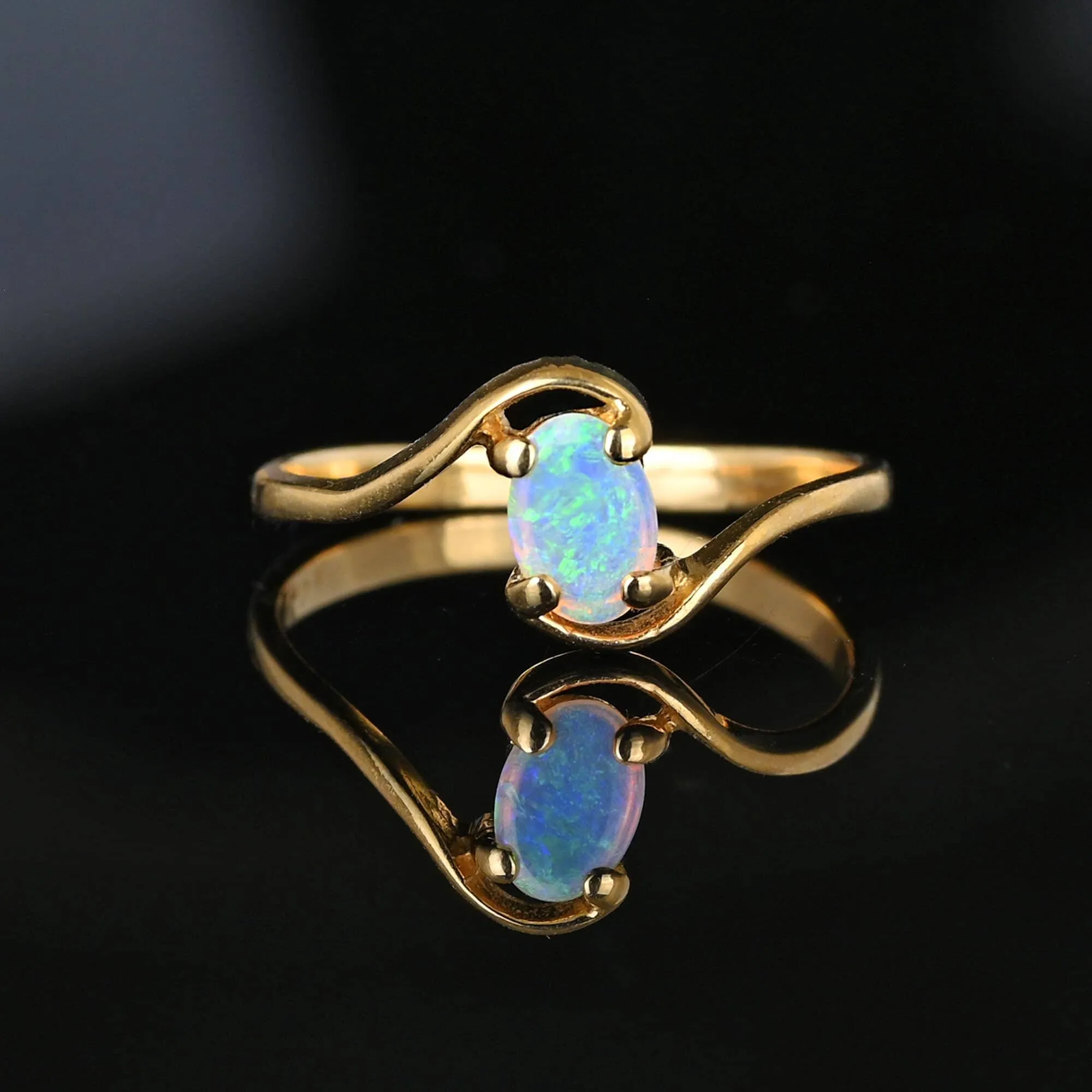 Vintage 10K Gold Bypass Opal Solitaire Ring