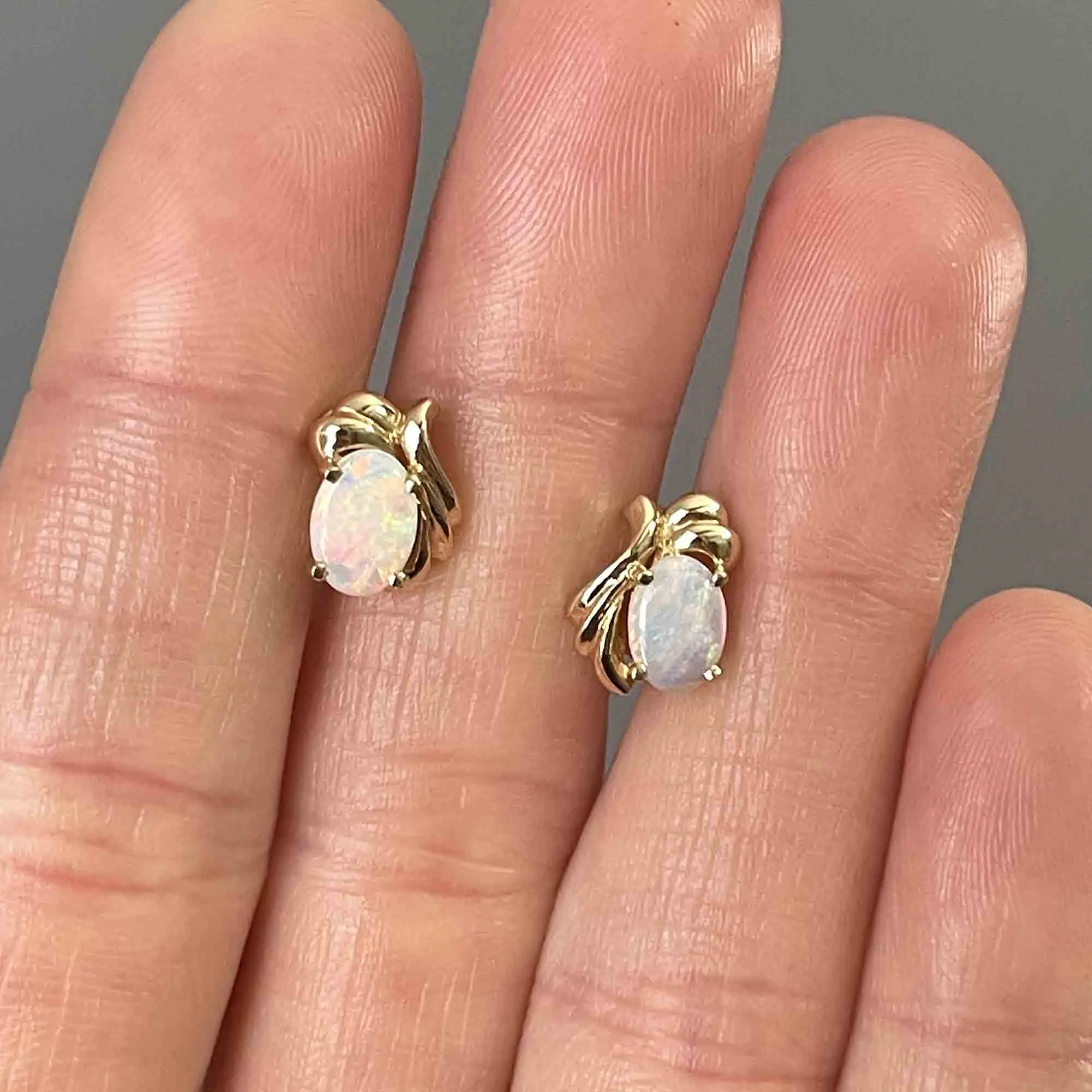 Vintage 14K Gold Astralian Opal Stud Earrings