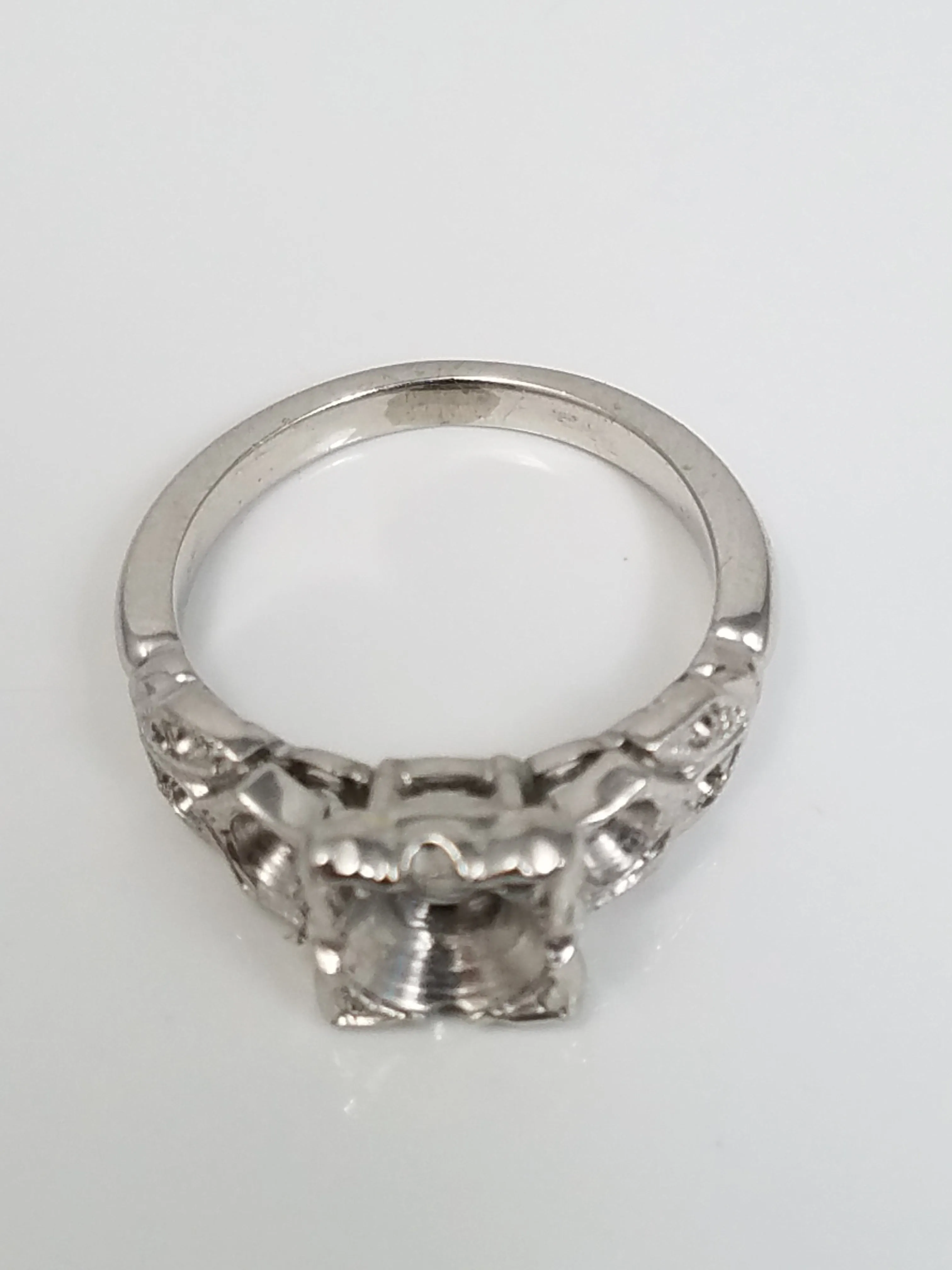 Vintage Platinum Ring Mount *To Restore*