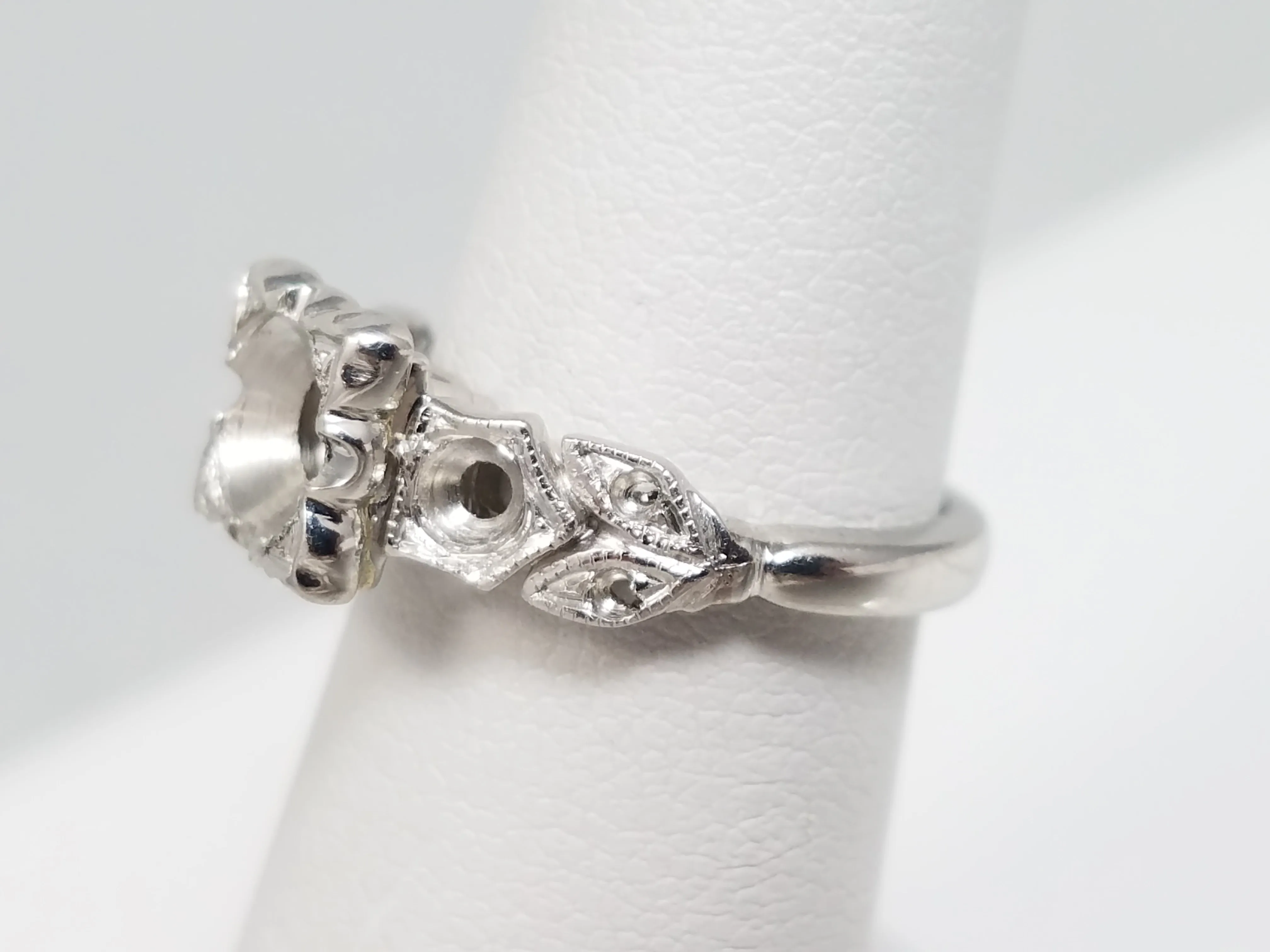 Vintage Platinum Ring Mount *To Restore*